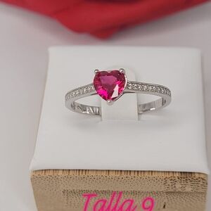Elegant Silver Ring with Pink Heart Gemstone